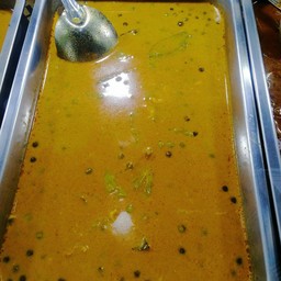 ข้าวราดแกงปักษ์ใต้ ย่าดา