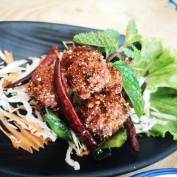 ลาบทอด