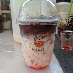 นมหมีโกโก้ + สตอเบอรี่