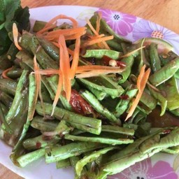 ตำถั่วฝักยาว