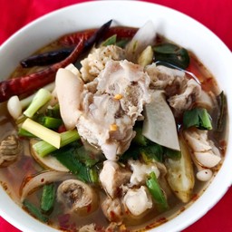 ต้มยำขาหมู
