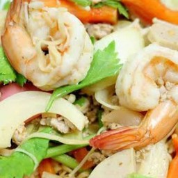 ยำมาม่า