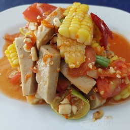 ตำไทหมูยอใส่ข้าวโพด