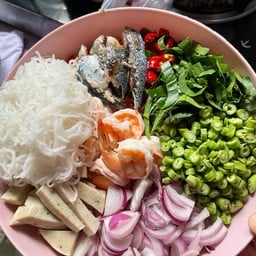 ตำ ยำ ย่าง ครัวแม่ลิสา