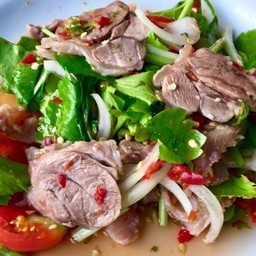 ยำเนื้อน่องลาย