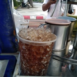 น้ำ(อัดลม)(โค้ก)