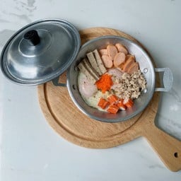 ไข่กระทะ เครื่องแน่นๆ (ไม่มีหมู)