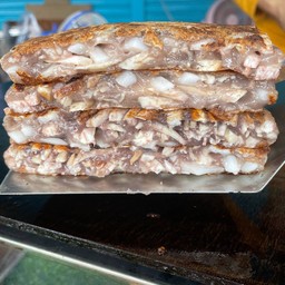 บ้าบิ่นนมสด By แม่เพ็ญ ขนมหวาน สาขา ตลาดพระอินทร์ราชา
