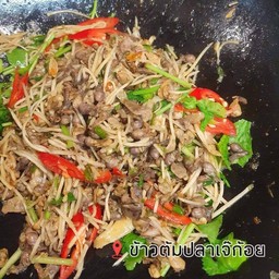 ข้าวต้มปลาเจ้ก้อย หัวปลาหม้อไฟ