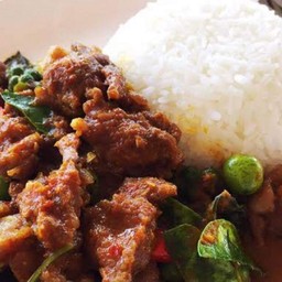 ข้าวเครื่องแกงเนื้อ