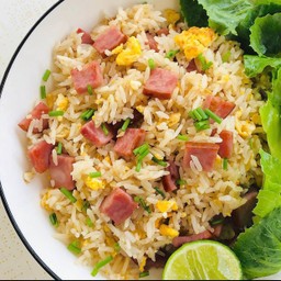 ข้าวผัดแฮม