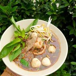 ก๋วยเตี๋ยวหมูน้ำใส