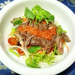 สลัดเนื้อสัน