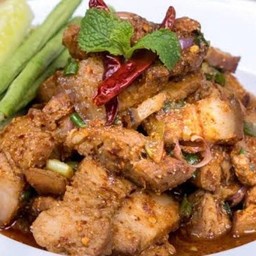 ก้อยหมูสามชั้น