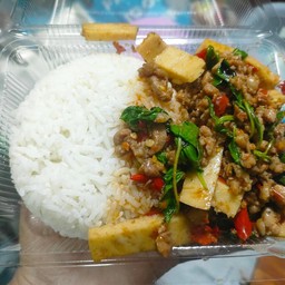 ข้าวกะเพราหมูยอ+หมูสับ