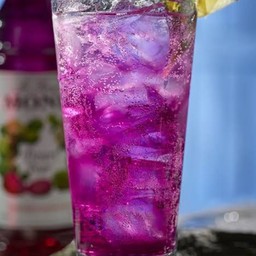 น้ำ บลูเบอร์รี่