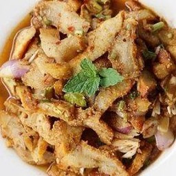 น้ำตกคอหมูย่าง