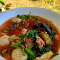 เย็นตาโฟรต้มยำ