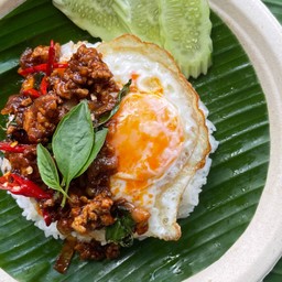 ข้าวไข่ระเบิดพริกเผา