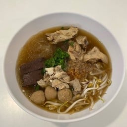 แกงเส้นตุ๋นโครงไก่