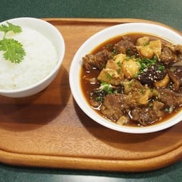 ลาโพโพ อาคารสินธร อาคารสินธร