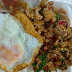 กรเพราแหนมไข่เยี่ยวม้า