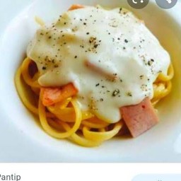 สปาเก็ตตี้ครีมชอสแฮมเห็ด