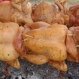 ร้านตำปอนด์ปอนด์ไก่หมุนหมักน้ำผึ้งจิระภา สาขา1