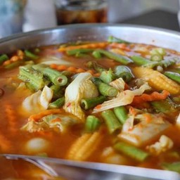 แกงส้มผักรวมมิตรกุ้ง