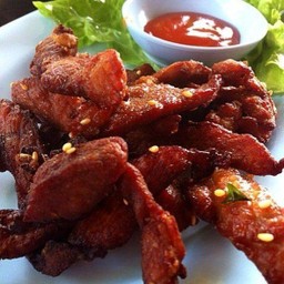 เนื้อแดดเดียวทอด เป็นกับ