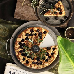 Blueberry Crumble Pie