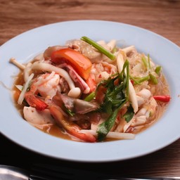 ยำวุ้นเส้นรวมมิตร