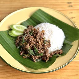 ข้าวกระเพราเนื้อสับ (กะเพราโบราณ)