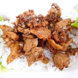 ข้าวหมูทอดกระเทียมพริกไทย
