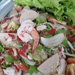 สอง น. อาหารตามสั่งยำ