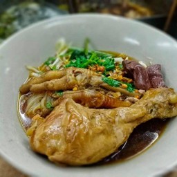 ก๋วยเตี๋ยวไก่รวม