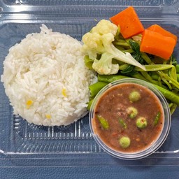 ข้าวน้ำพริกผักต้ม ( เลือกน้ำพริกได้ )