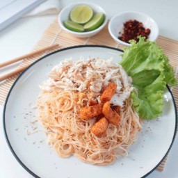 เมี่ยงไก่ฉีก - ซอยกิ่งแก้ว25/1 บางพลี