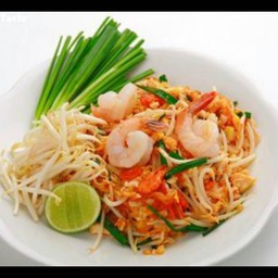 ผัดไทยรวมมิตร