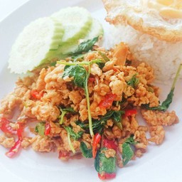 กะเพราไก่สับ-ราดข้าว