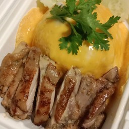 ข้าวไข่ข้นไก่ย่างซอสจิ้มแจ่ว