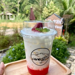 นมสดสตอเบอรี่