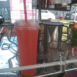 สตรอเบอร์รี่โซดา