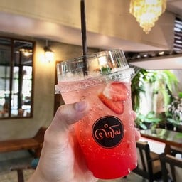 สตรอว์เบอร์รี่อิตาเลี่ยนโซดา