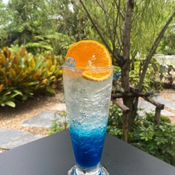 บลูคูราโซ่โซดา Blue Curacao Soda