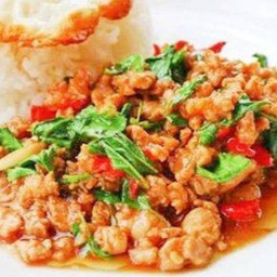 กะเพราหมูสับ-ราดข้าว