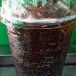 นำ้โค้กใส่แก้ว