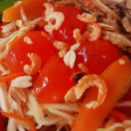ตำไทยไข่แดงปลากรอบ