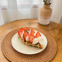 ครอฟเฟิล สตรอเบอรี่ ครีมสด