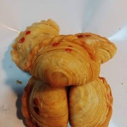 กะหรี่ปั๊บ ไส้ทะลัก @หนองคาย